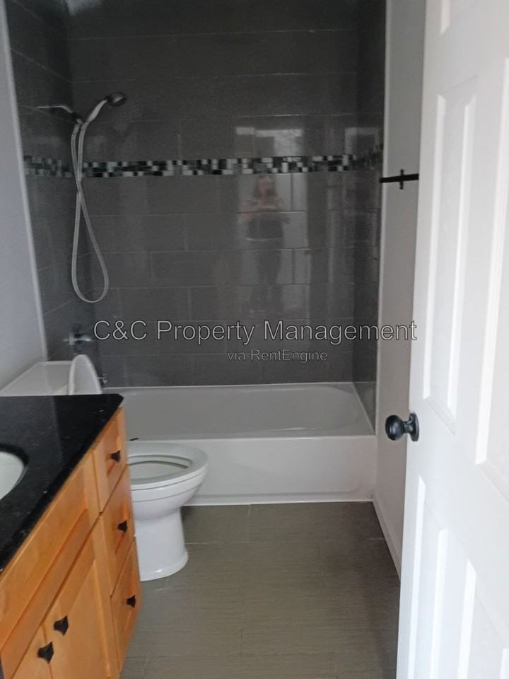 1525 Valle Vista Ave - Photo 4 of 4