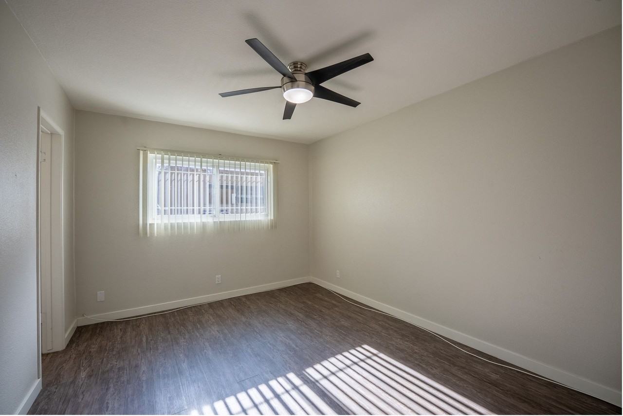 Glen Crest Apartments - Photo 7 of 30
