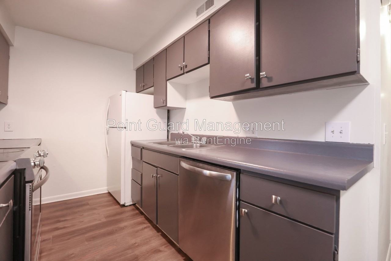 2708 N 75th St #24 - Photo 4 of 21
