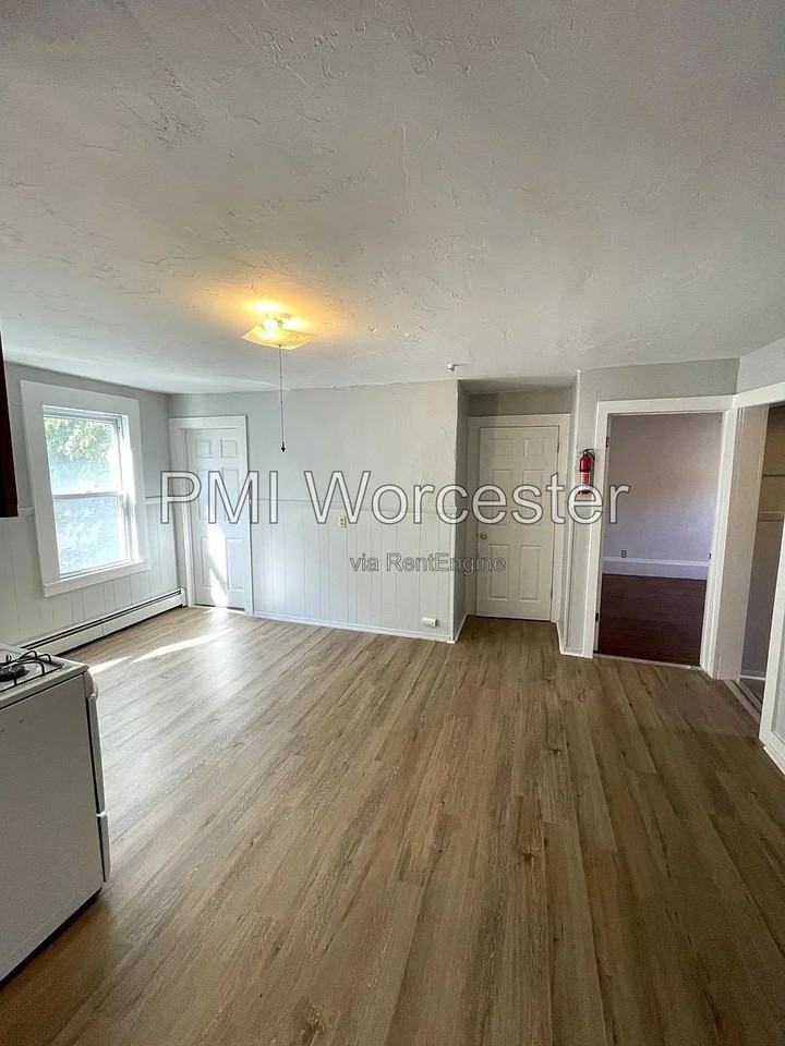 25 Almont Ave - Photo 2 of 16