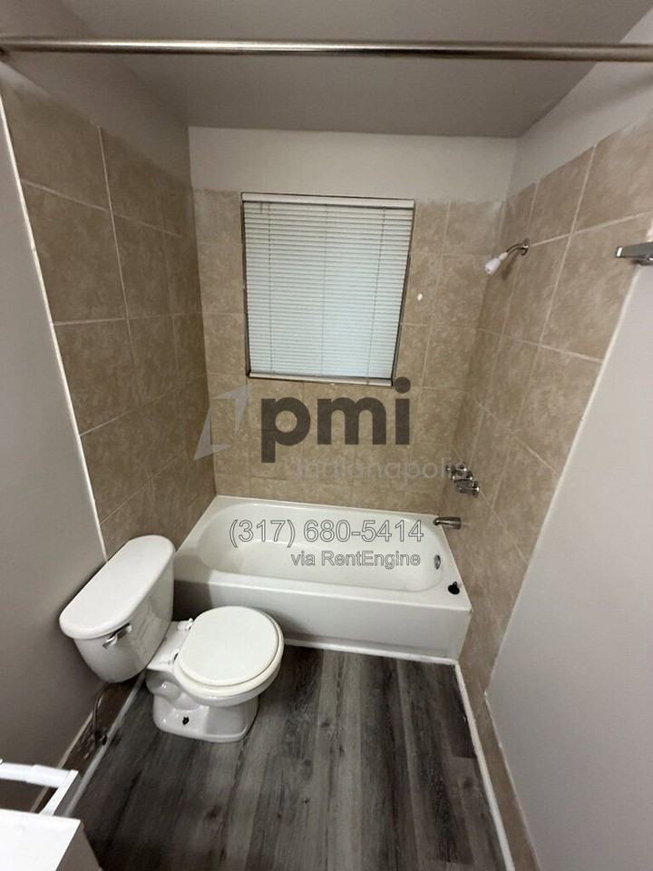 6220 E 11th St #103 - Photo 7 of 24