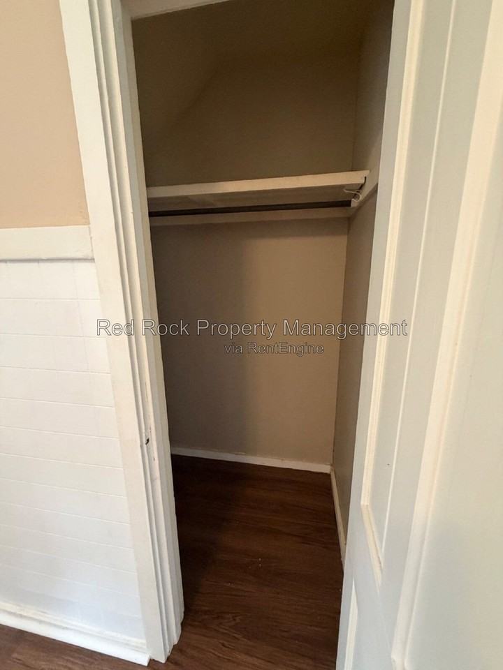 620 Chestnut St #3 - Photo 4 of 9