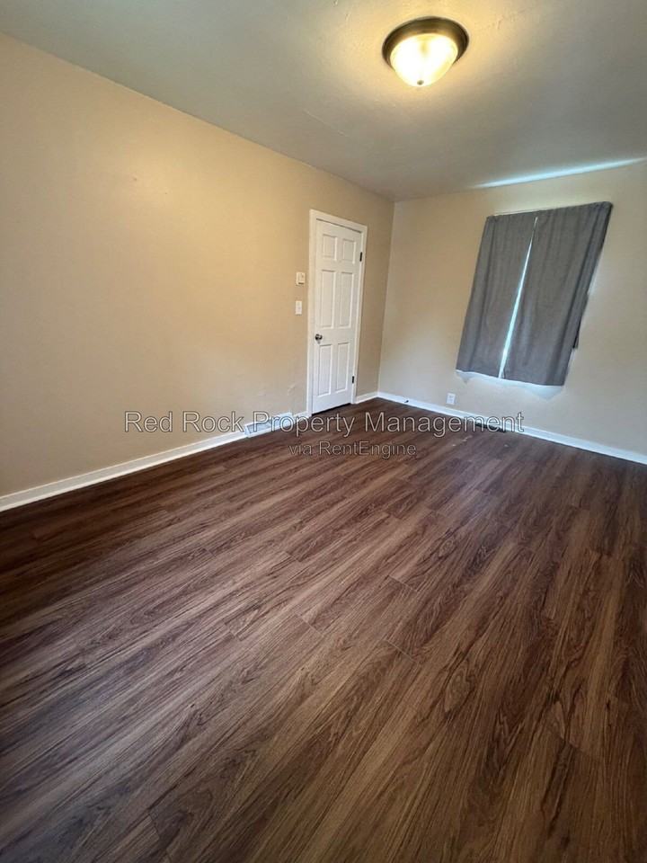 620 Chestnut St #3 - Photo 5 of 9