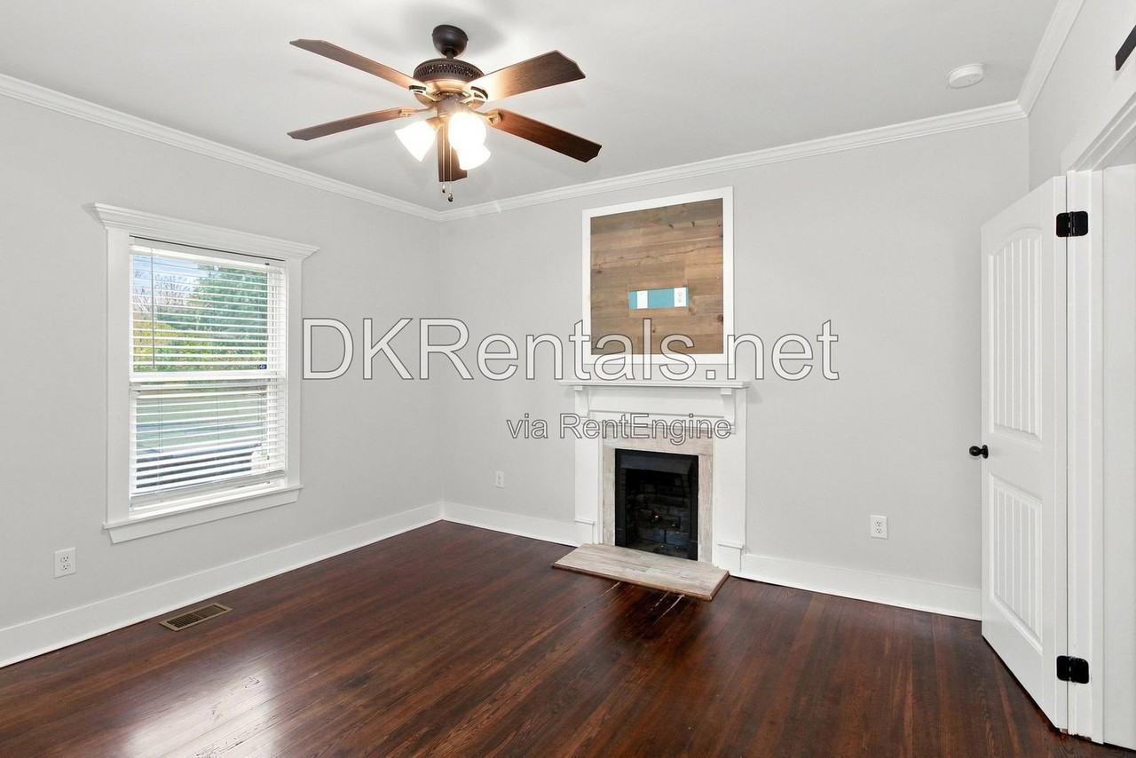 1845 Vesta Ave - Photo 5 of 15