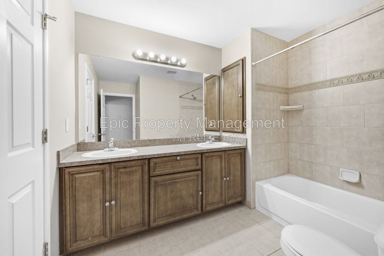 14204 Lakeside Blvd N - Photo 6 of 17