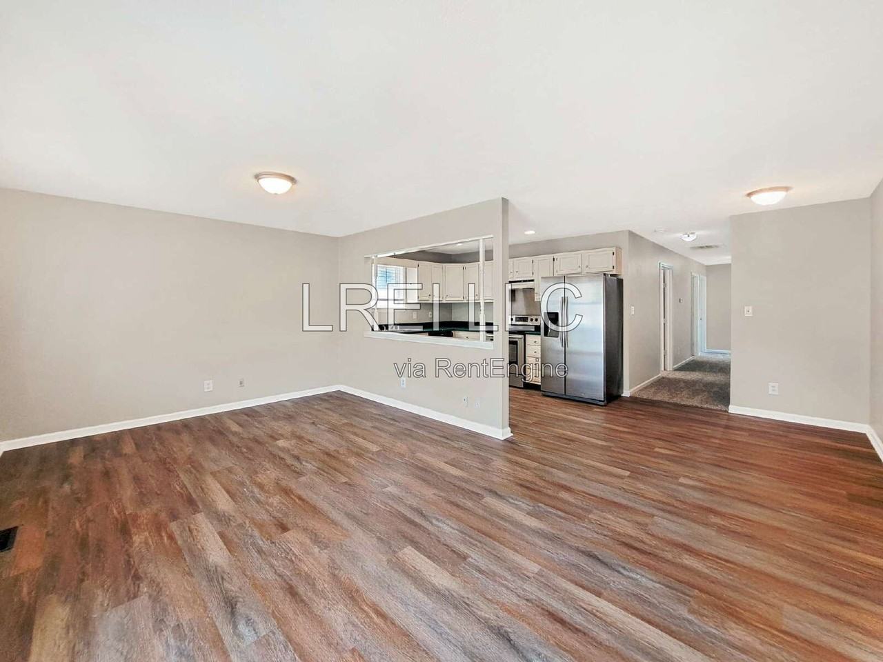 1504 Haskin Ave - Photo 2 of 13