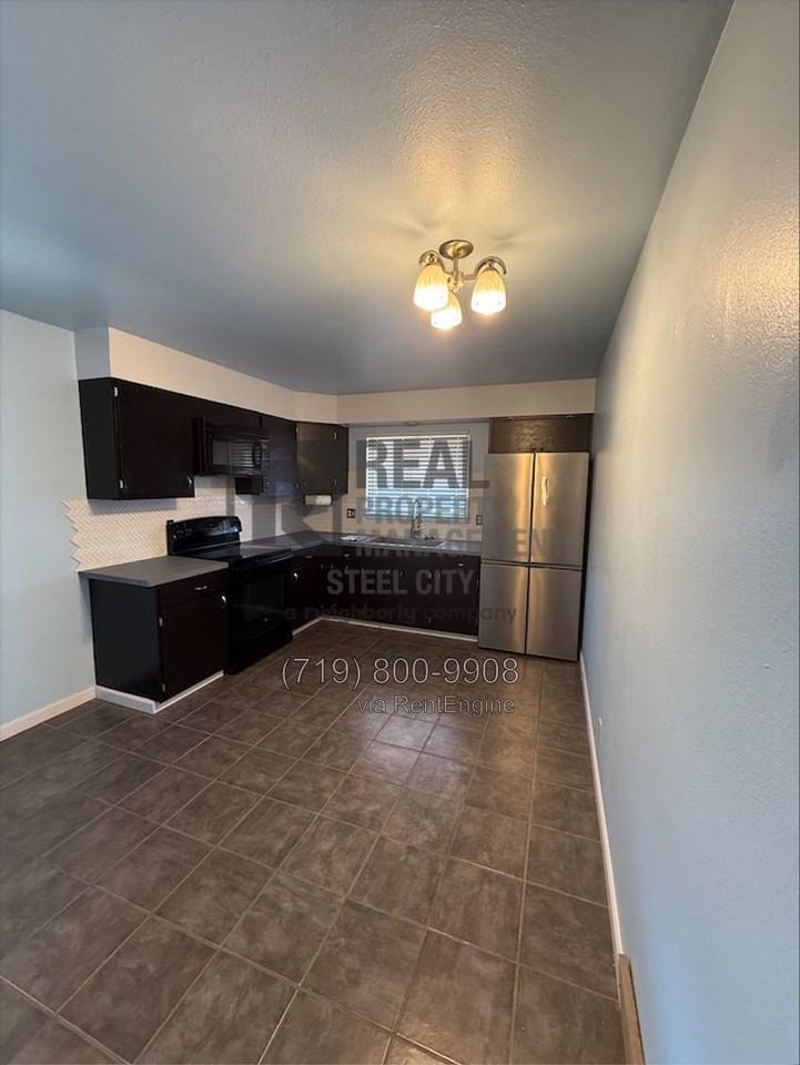 511 W Evans Ave - Photo 5 of 18