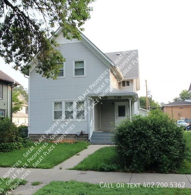 1122 Washington St - Photo 2 of 25