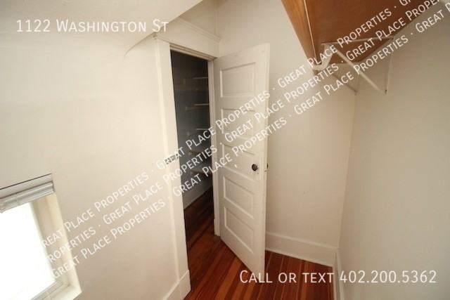 1122 Washington St - Photo 5 of 25