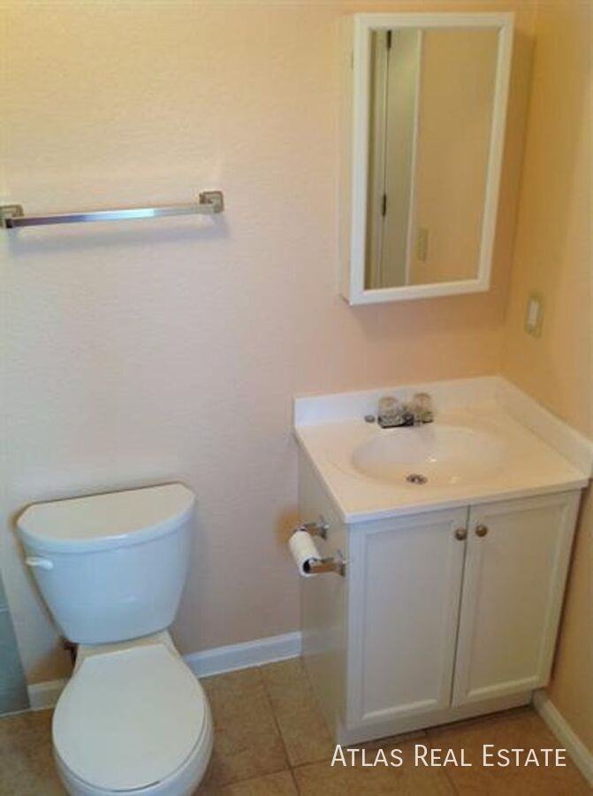3210 W Longfellow Pl #A - Photo 4 of 17