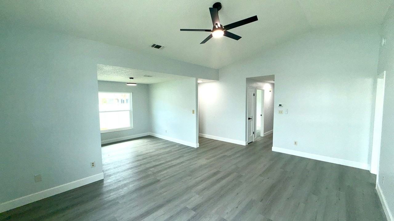 5390 Warrior Ln - Photo 5 of 28