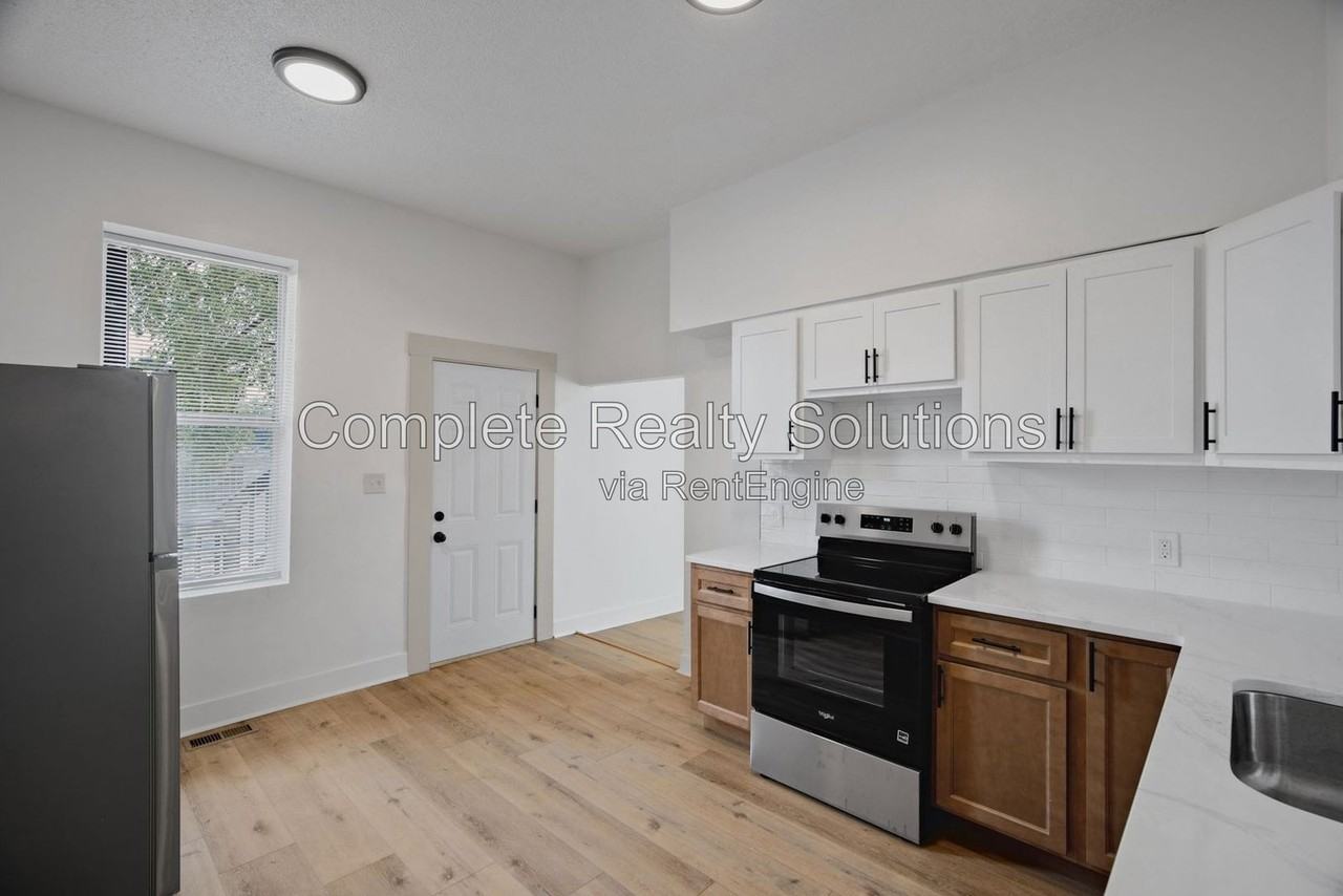 2928 Texas Ave #1F - Photo 6 of 28