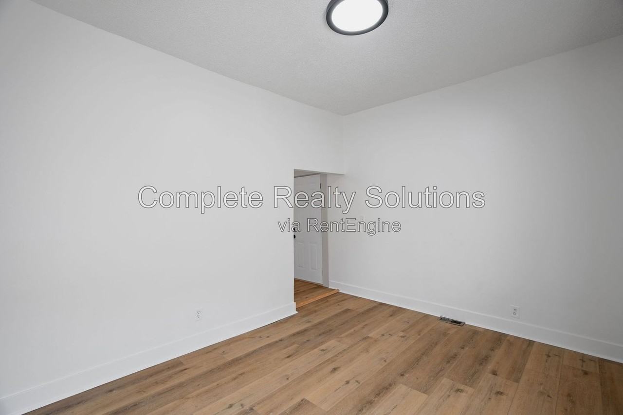 2928 Texas Ave #1F - Photo 7 of 28
