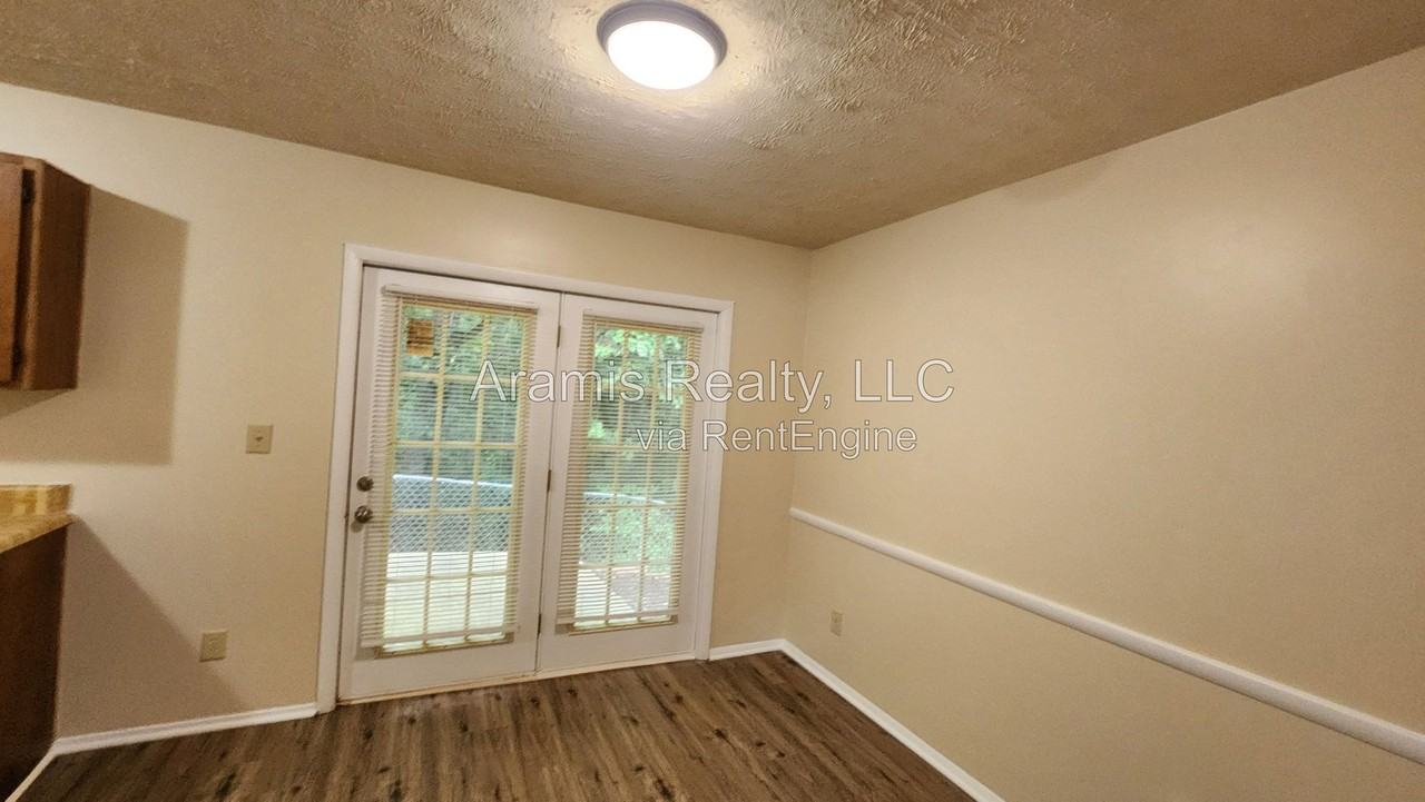 2326 Highpoint Rd #1 - Photo 3 of 11