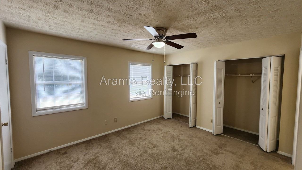 2326 Highpoint Rd #1 - Photo 5 of 11