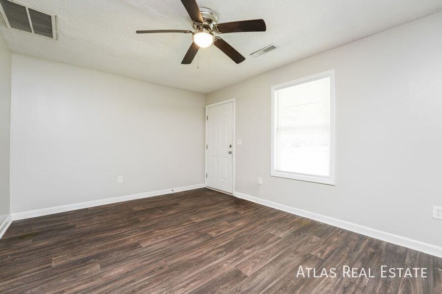 265 Lexington Hts #265 - Photo 5 of 34