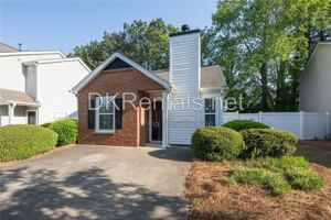 featured image of 207 Daventry Way