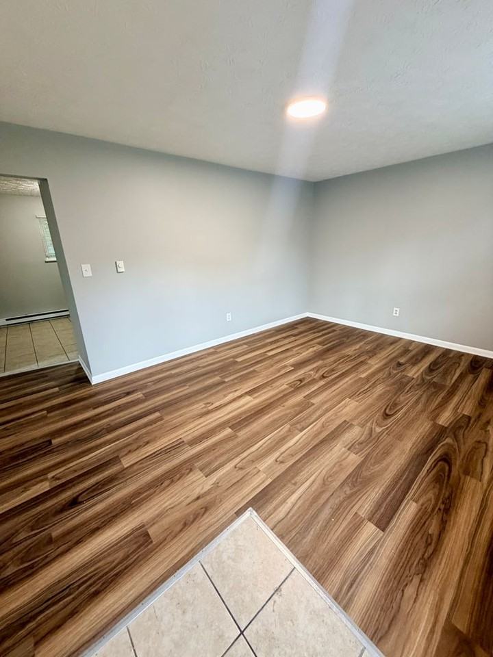 951 Valley Farm Dr - Photo 4 of 13