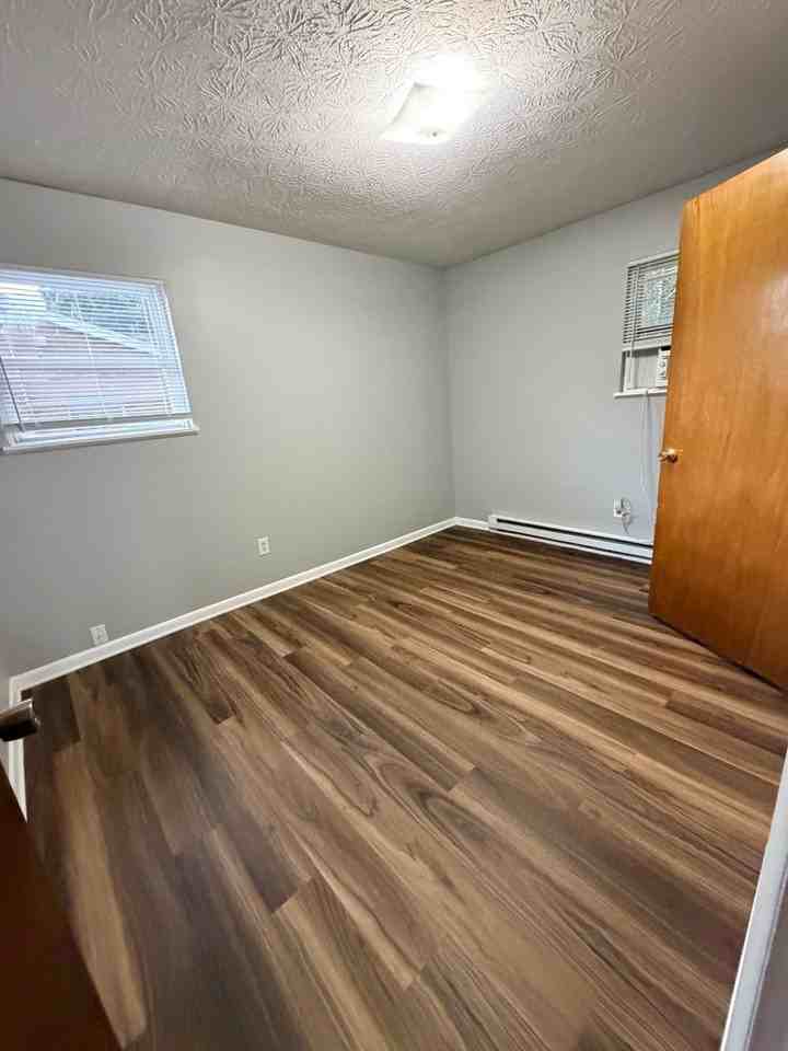 951 Valley Farm Dr - Photo 7 of 13