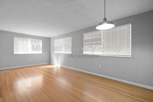 2507 S Big Bend Blvd #11 - Photo 1 of 1