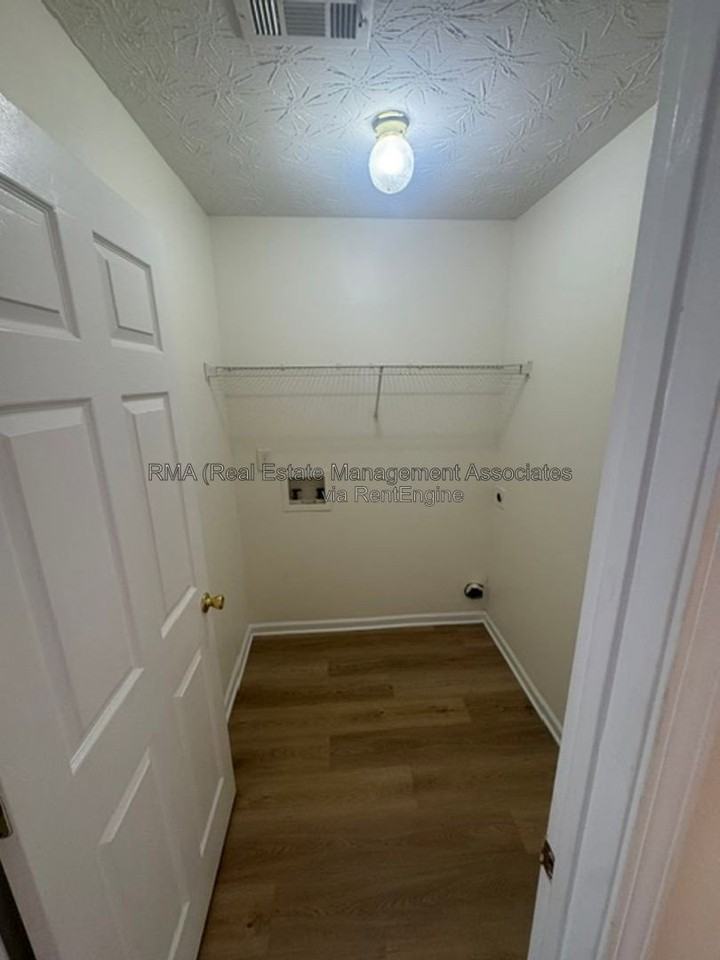 1330 Labonte Pkwy - Photo 7 of 14