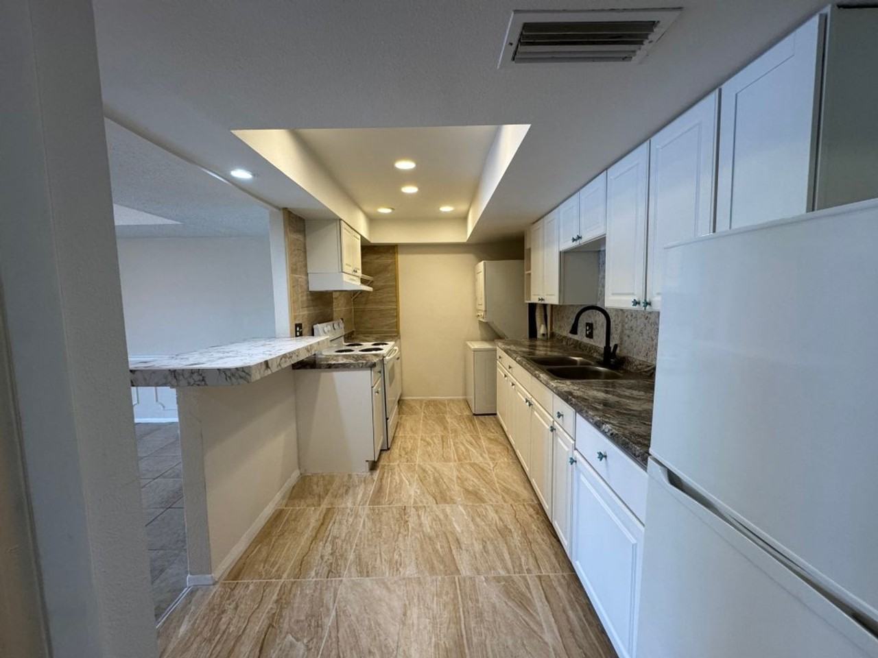 4575 S Texas Ave #109 - Photo 7 of 22