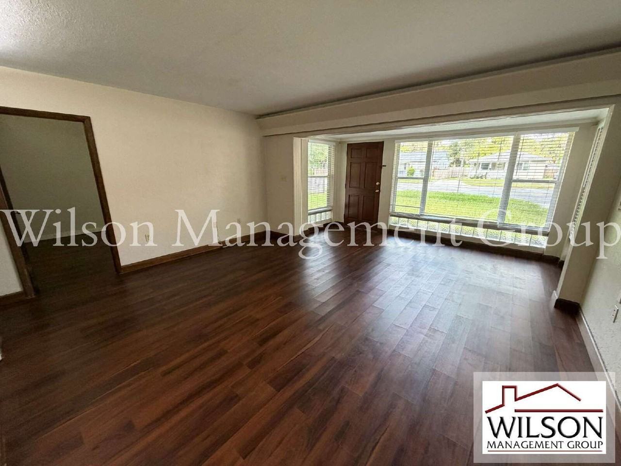 3215 N Orange Ave - Photo 4 of 14