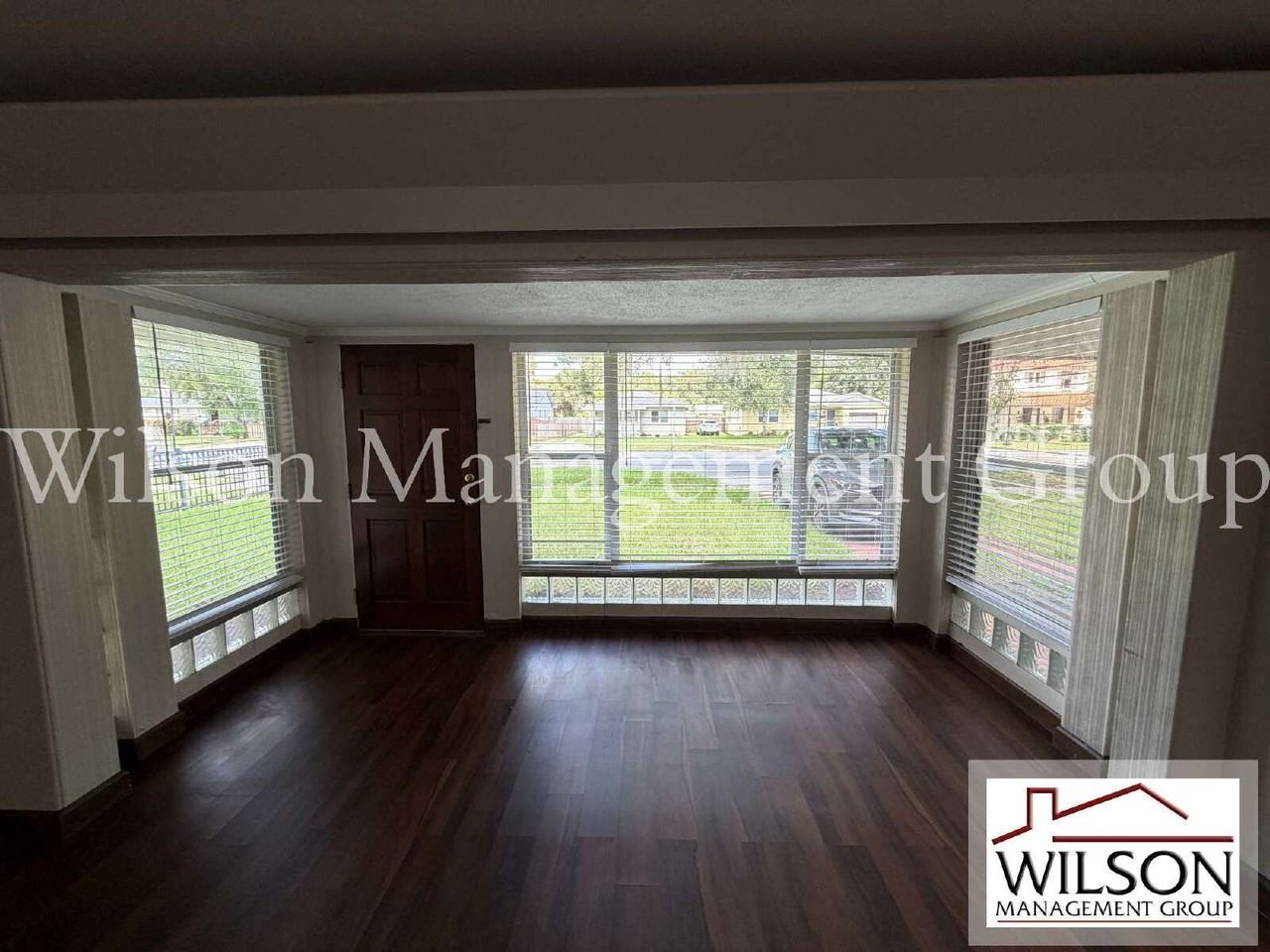 3215 N Orange Ave - Photo 6 of 14