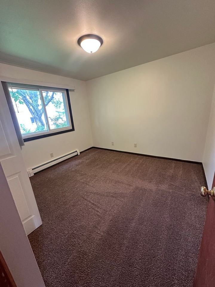 375 Clark St #2 - Photo 4 of 23