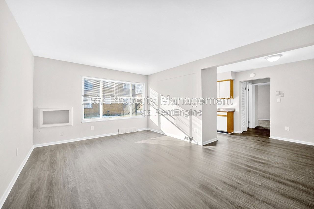 24563 Kelly Rd #3 - Photo 6 of 11