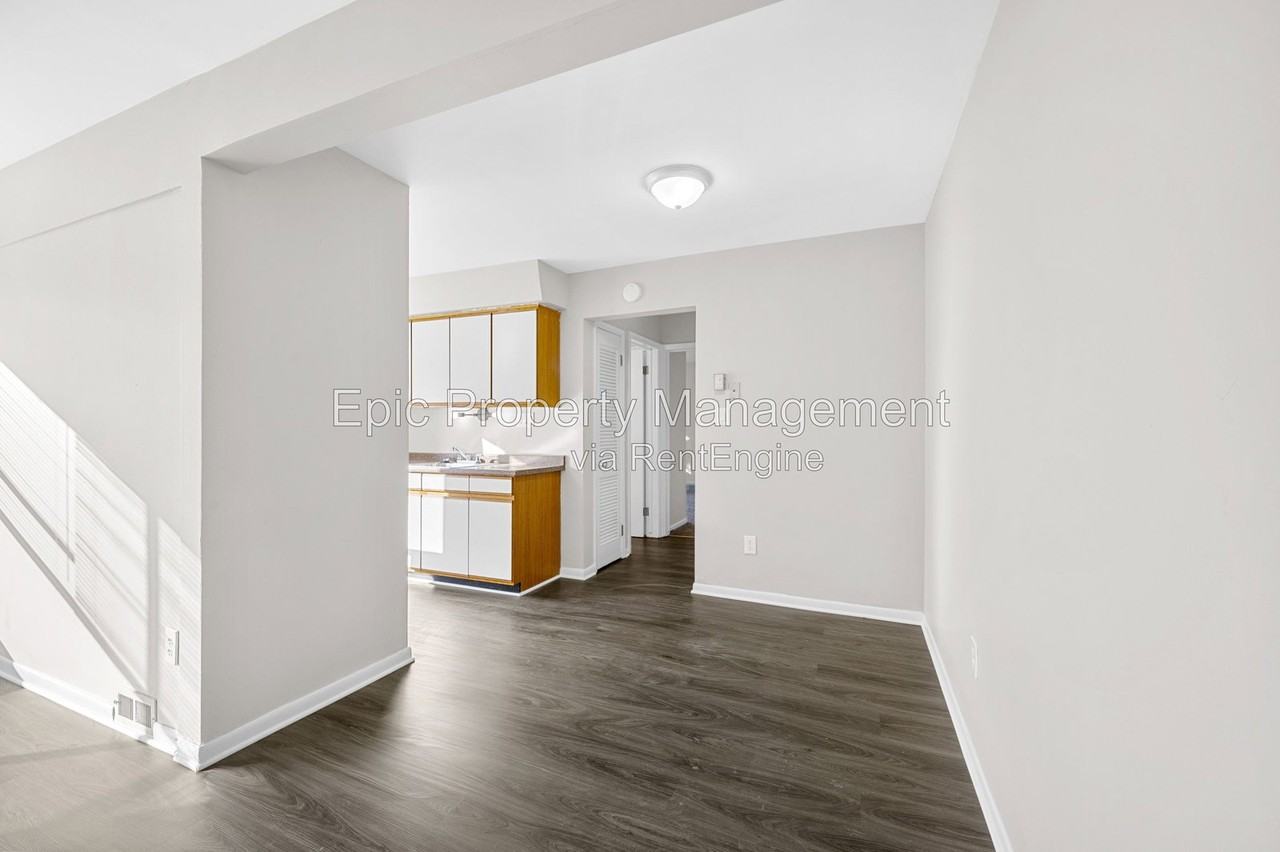 24563 Kelly Rd #3 - Photo 7 of 11