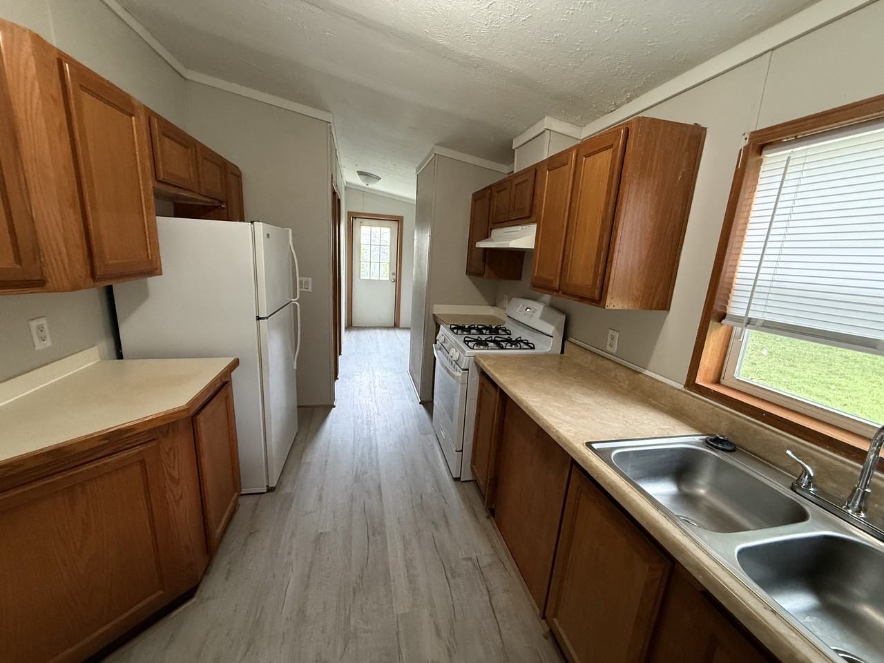 260 Timber Ln - Photo 7 of 10