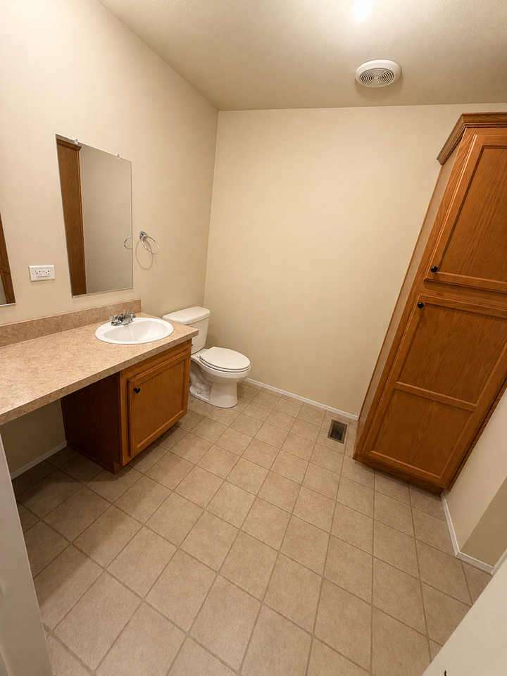 504 Pettycoat Ln - Photo 7 of 12
