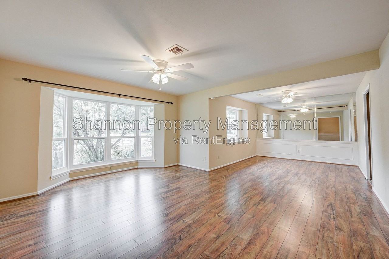 5403 Clift Haven Dr - Photo 5 of 24