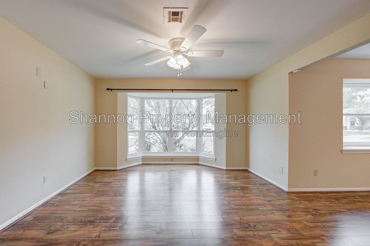 5403 Clift Haven Dr - Photo 6 of 24