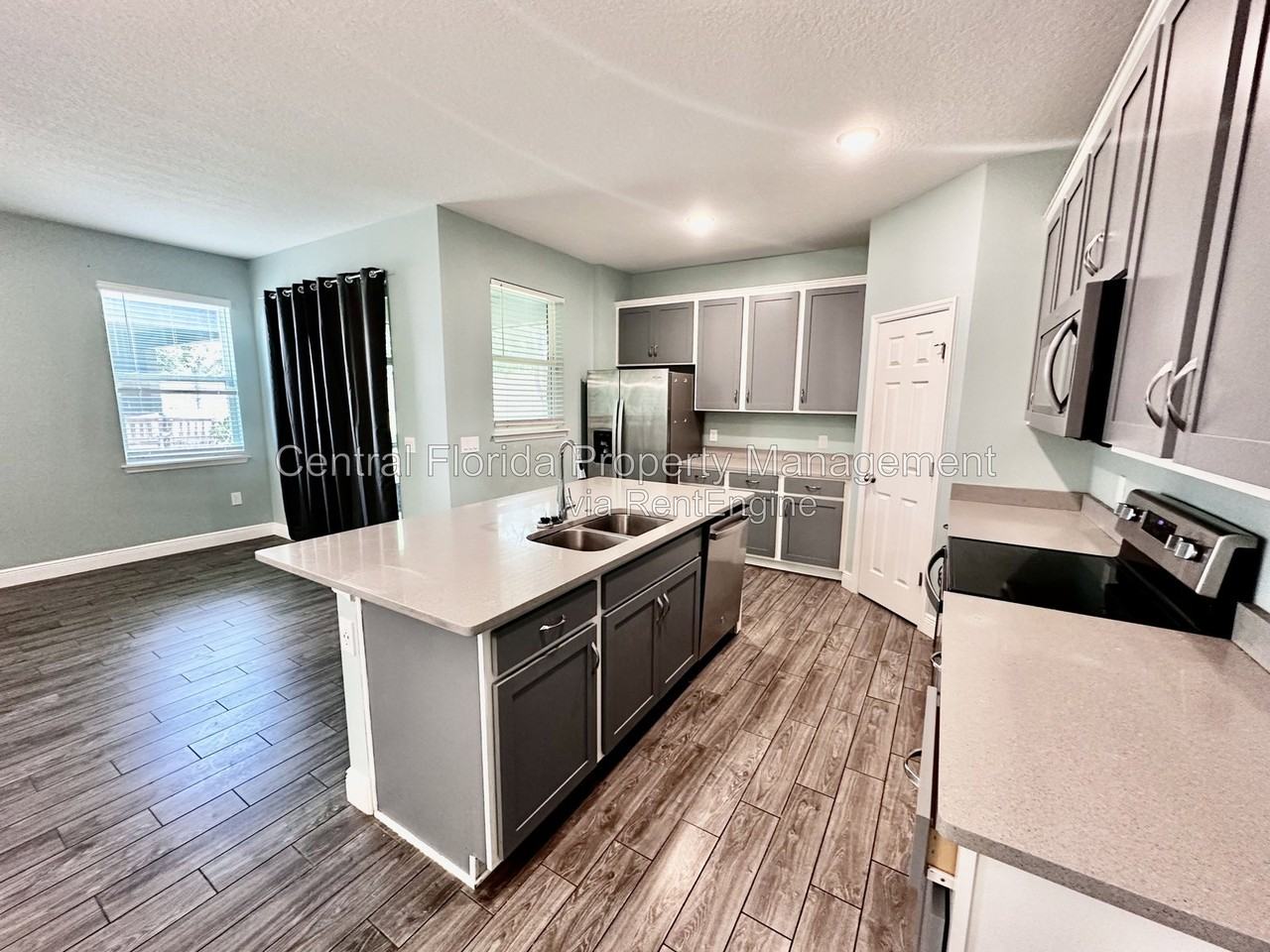 2461 Firstlight Way - Photo 4 of 31