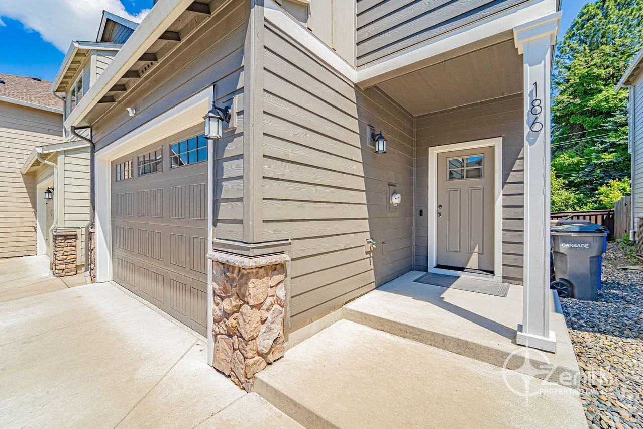 186 N 44th Pl - Photo 4 of 29