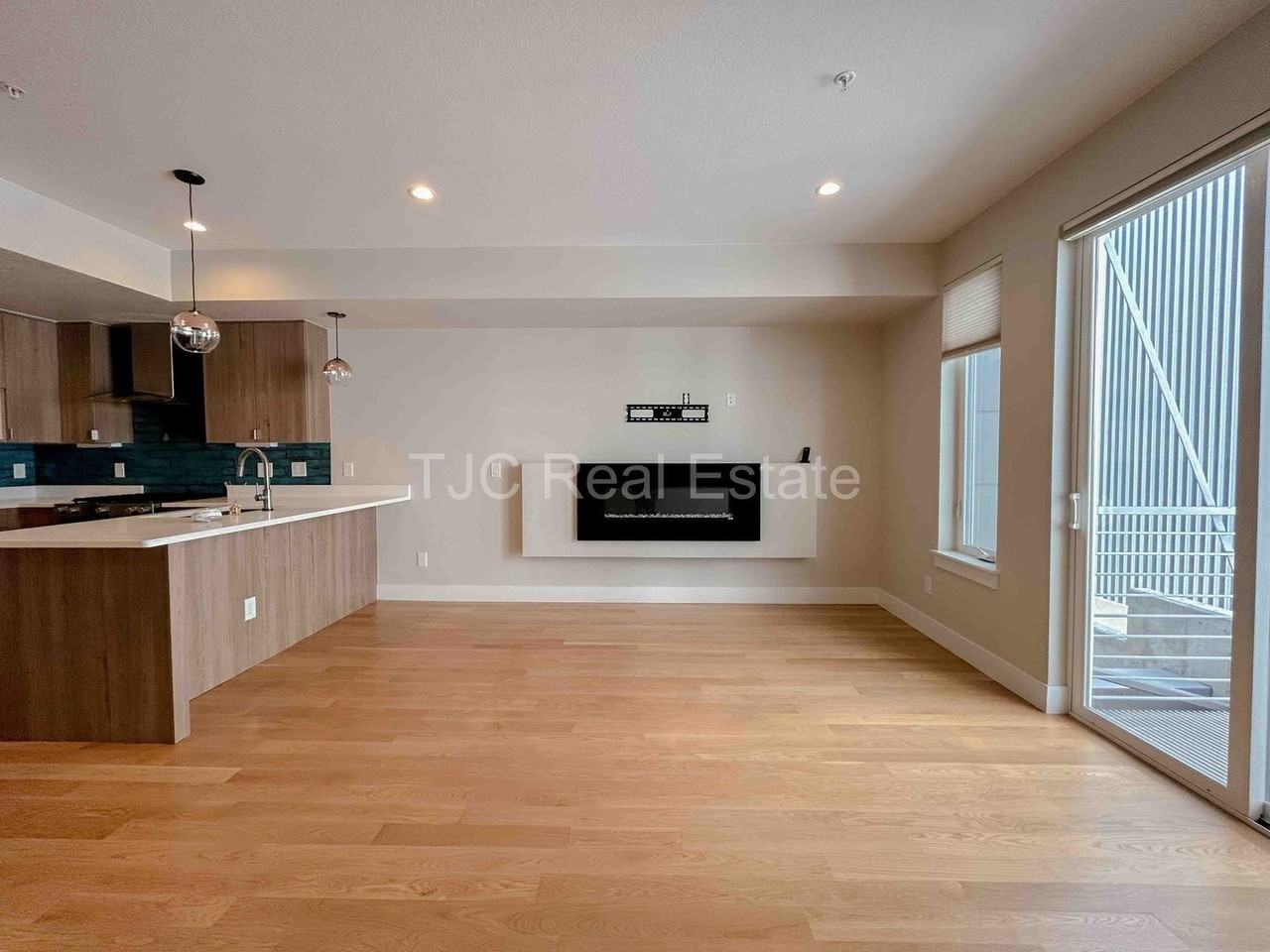 4919 Lowell Blvd - Photo 5 of 18
