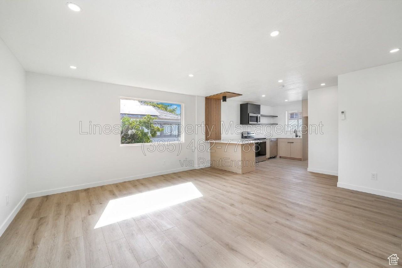 288 E Downington Ave - Photo 2 of 14