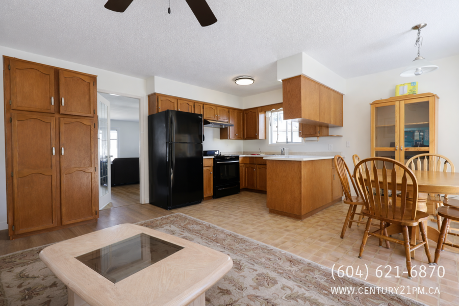 32654 Nootka Close - Photo 6 of 16