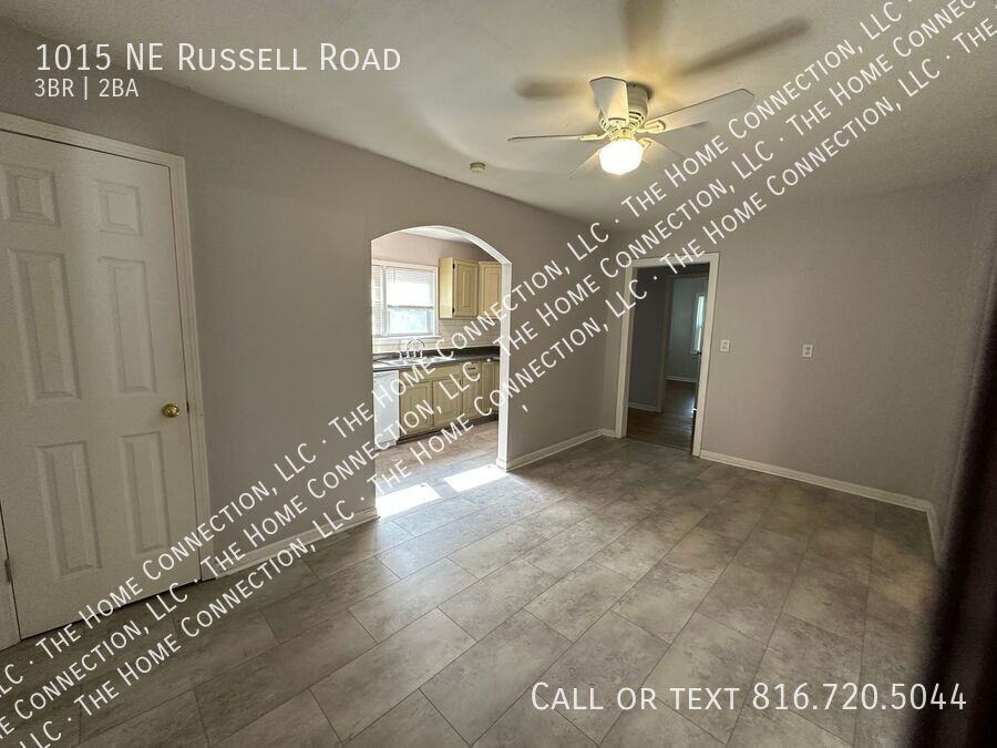 1015 Ne Russell Rd - Photo 5 of 28