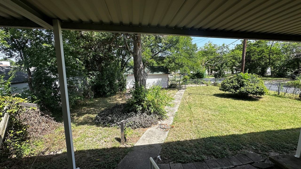 1843 Somerset Ave - Photo 7 of 22