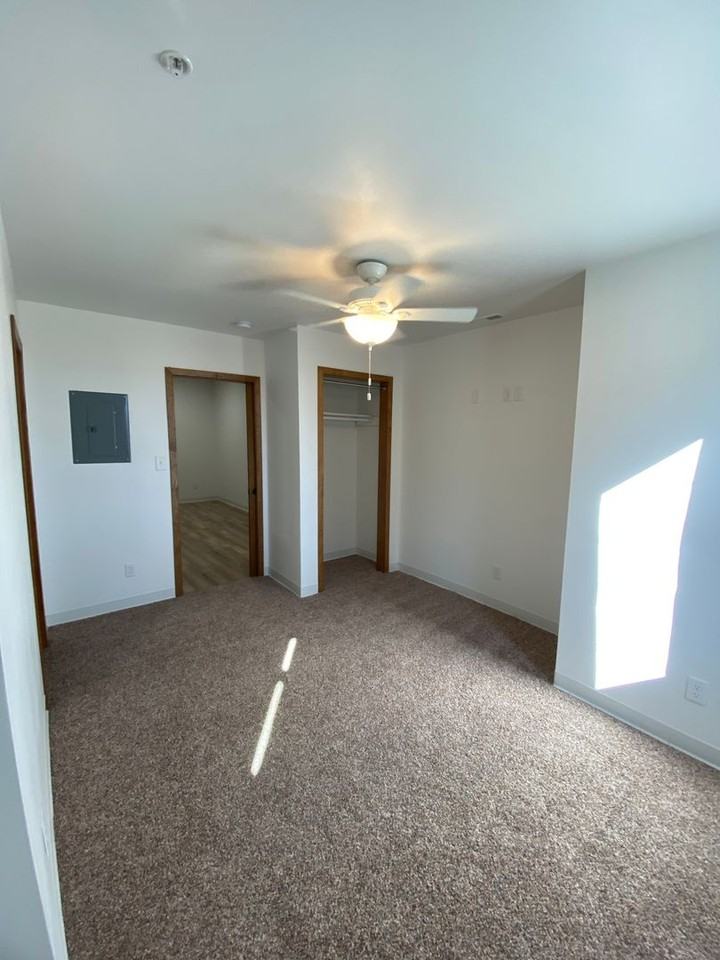 Deer Creek Apartments - Photo 5 of 5