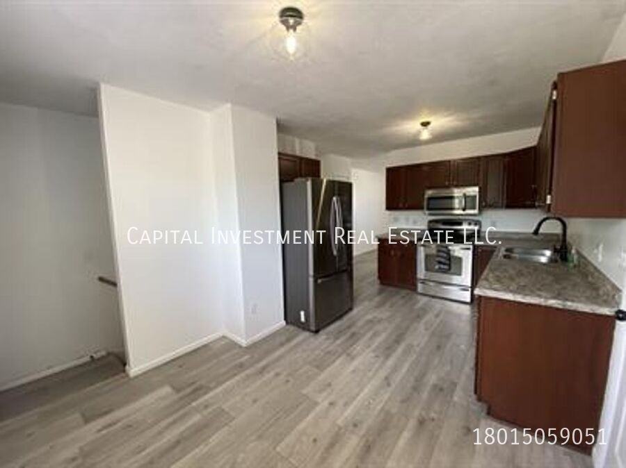 1741 W 6020 S - Photo 7 of 18