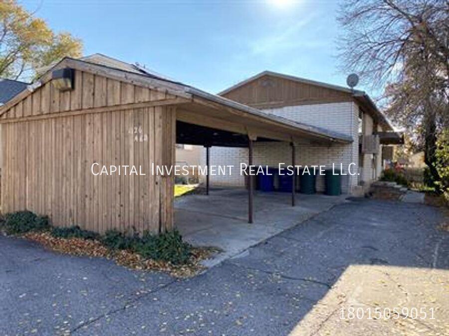 1126 E Crandall Ave #B - Photo 2 of 13