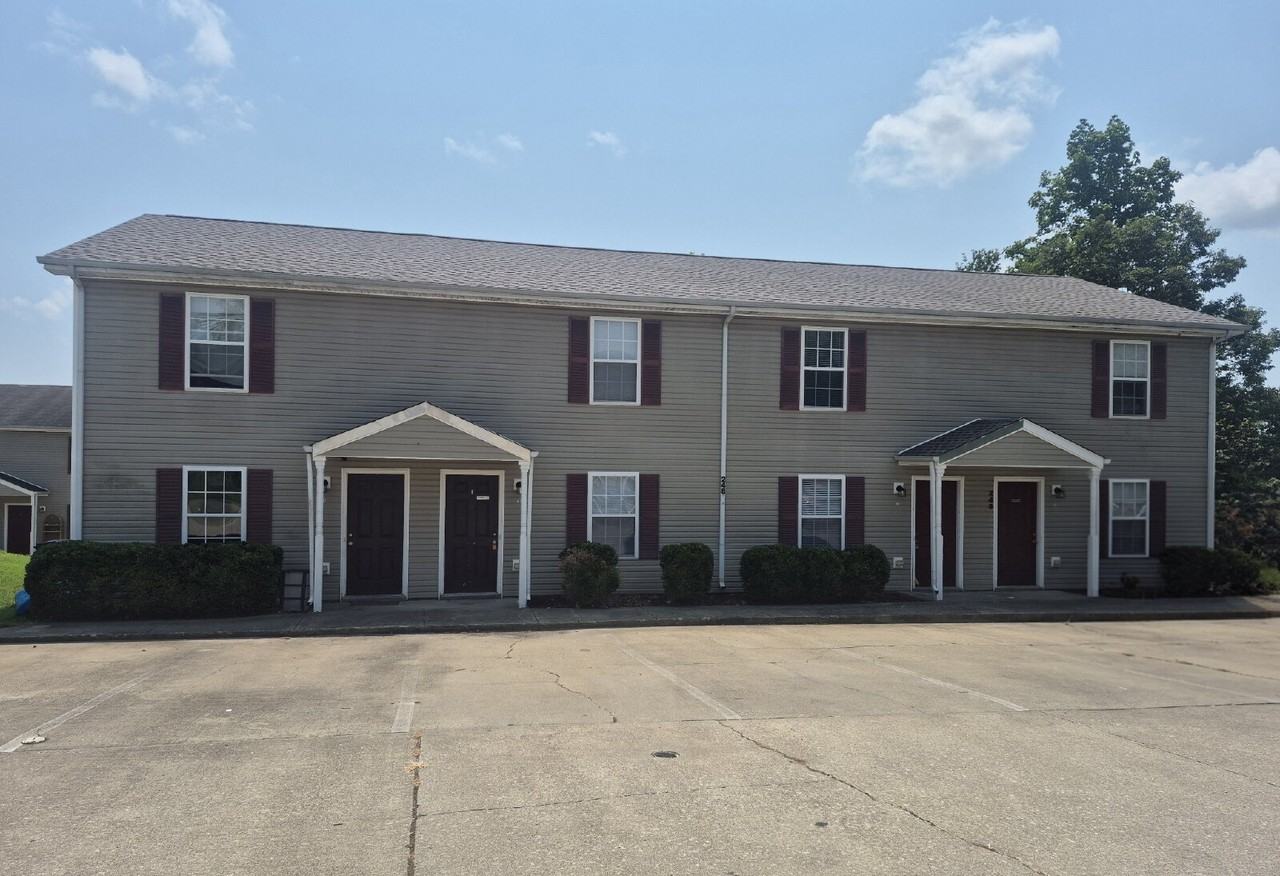 248 Executive Ave Apt 2c