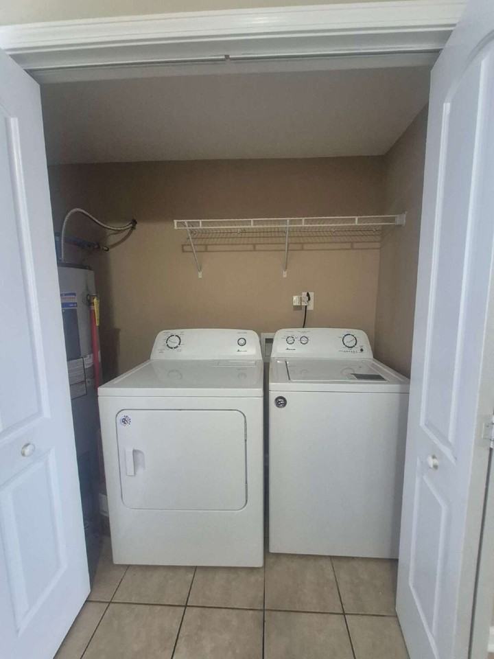 805 Oak Arbor Ct Apt A - Photo 6 of 14