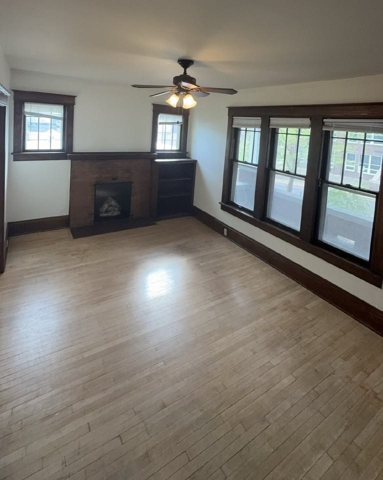 511 Main St - Photo 2 of 25