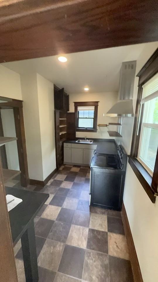 511 Main St - Photo 6 of 25