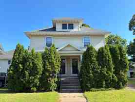 446 Lake St - Photo 1 of 1